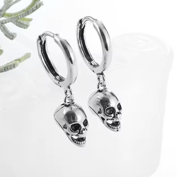 Halloween gothic vintage black Silver Skull Hoop Earrings - Picture 4 of 7